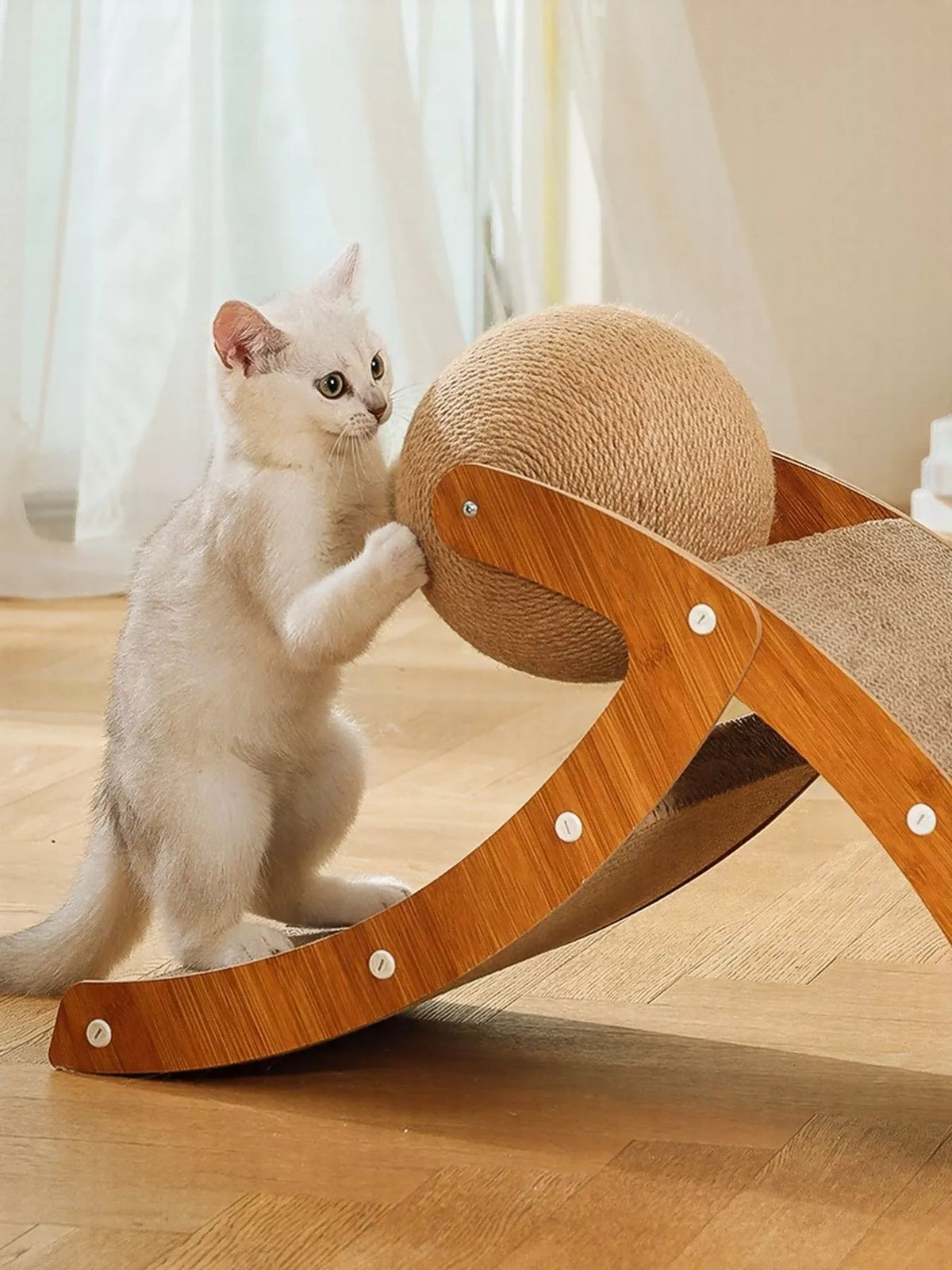 Interactive Ball & Ramp Cat Scratching Post