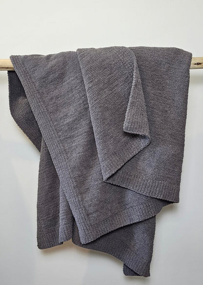 The Nest Throw